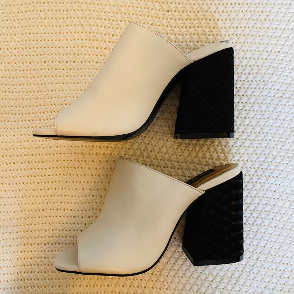 Jaggar White Leather Mules size 37